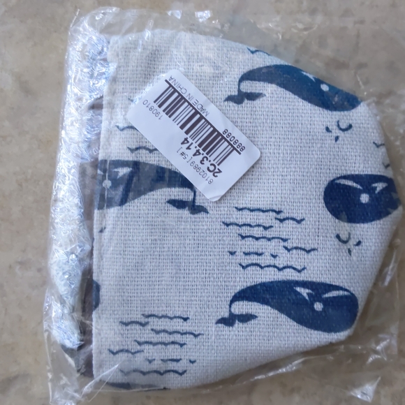 NWT Whale Change Purse - Picture 2 of 2